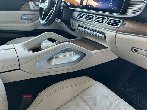 Used 2025 Mercedes-Benz GLE 350 GLE 350 4D Sport Utility 4MATI image 21