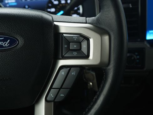 Used 2022 Ford F350 Lariat w/ Chrome Package image 26