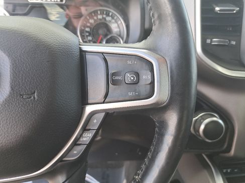 Used 2019 RAM 1500 Big Horn AWD/4WD image 18
