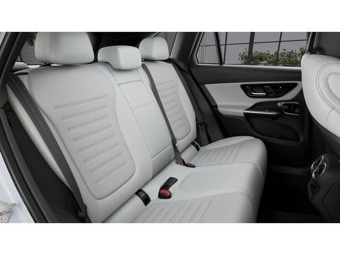 New 2026 Mercedes-Benz GLC 300 4MATIC image 5