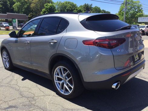 Used 2019 Alfa Romeo Stelvio Ti Sport w/ Quick Order Package 22S Sport AWD/4WD image 10