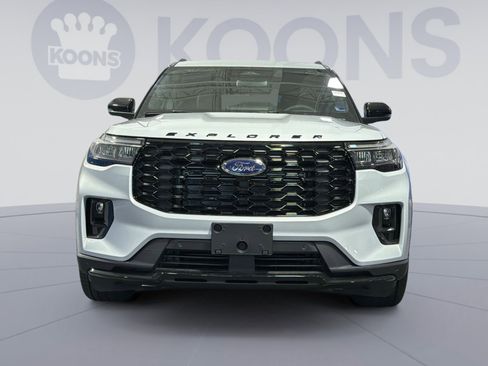 New 2026 Ford Explorer ST-Line w/ ST-Line Street Pack AWD/4WD image 11