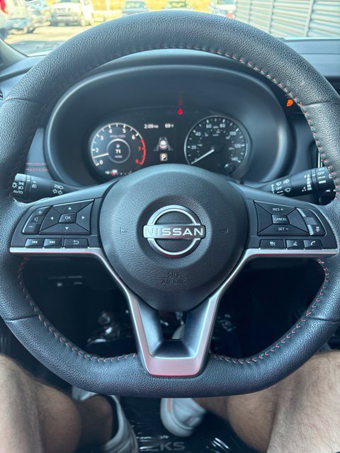 Used 2024 Nissan Kicks SR w/ SR Premium Package FWD image 8
