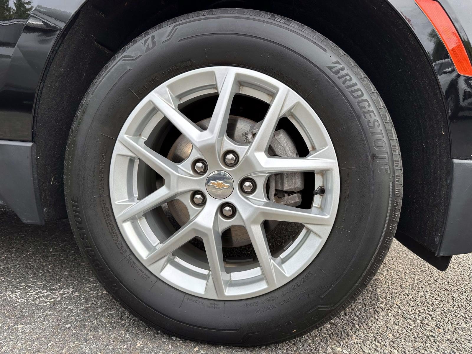 Used 2023 Chevrolet Equinox LS w/ LS Convenience Package AWD/4WD image 6