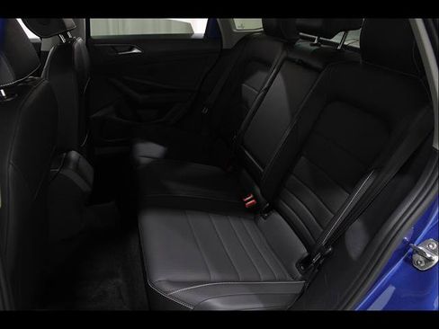 Certified 2024 Volkswagen Jetta SE w/ Panoramic Sunroof Package FWD image 17