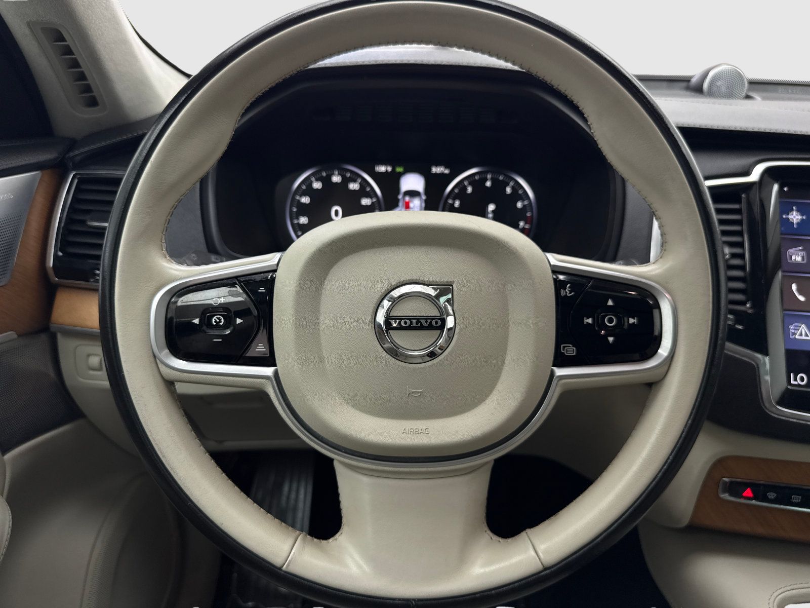 Used 2018 Volvo XC90 T6 Inscription w/ Luxury Package AWD/4WD image 19