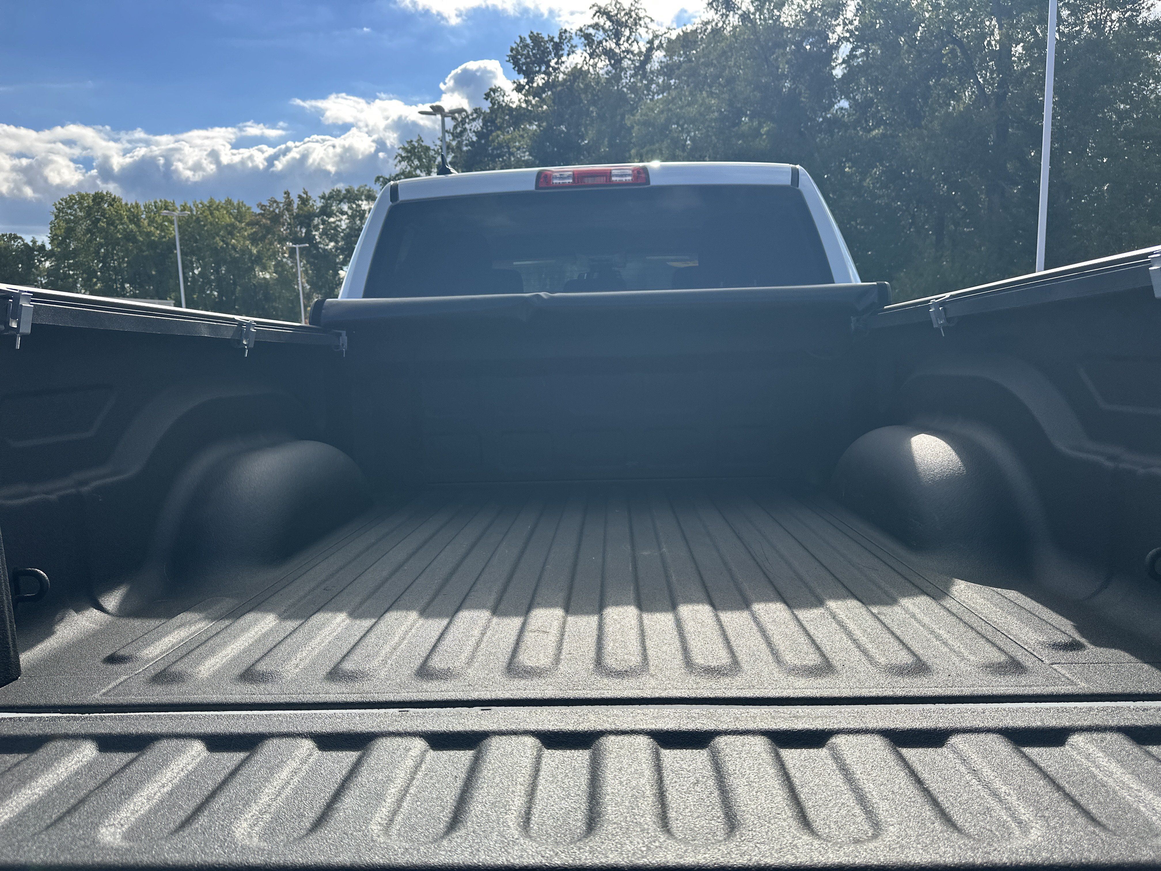 Used 2022 RAM 1500 Classic SLT w/ Trailer & Traction Group RWD image 19