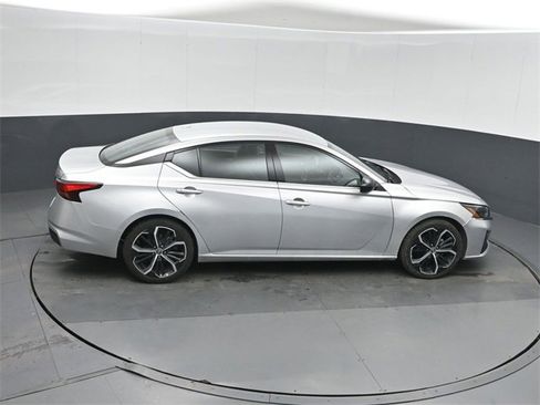 Used 2023 Nissan Altima 2.5 SR image 29