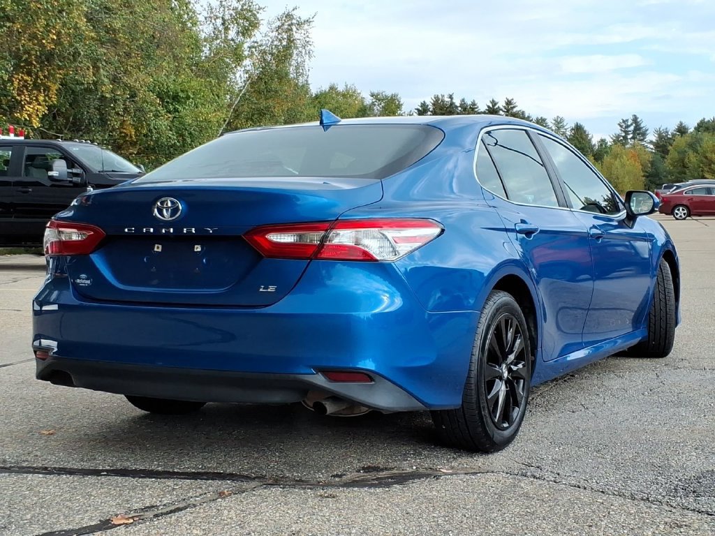 Used 2020 Toyota Camry LE FWD image 4