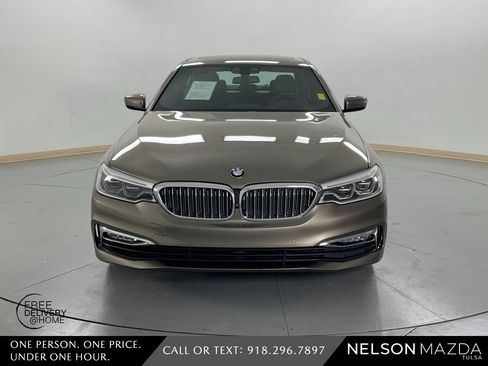 Used 2017 BMW 540i image 2