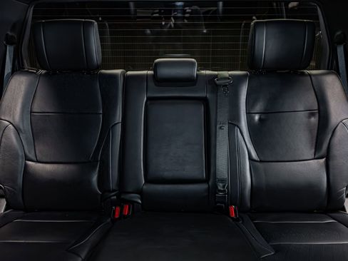 Used 2023 Toyota Tundra Platinum image 25