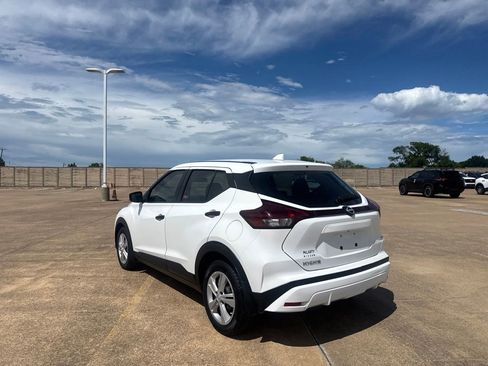 Certified 2024 Nissan Kicks S FWD image 14