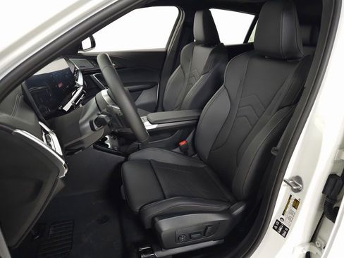 New 2026 BMW X2 xDrive28i w/ Technology Package image 13