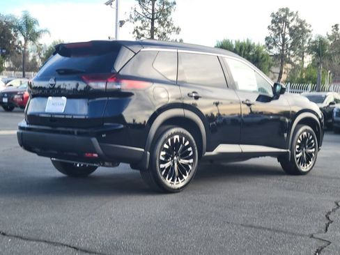 New 2026 Nissan Rogue SV FWD image 2