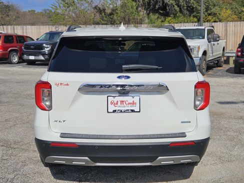 Used 2020 Ford Explorer XLT w/ Equipment Group 202A image 5