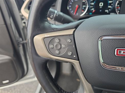 Used 2019 GMC Acadia Denali image 23