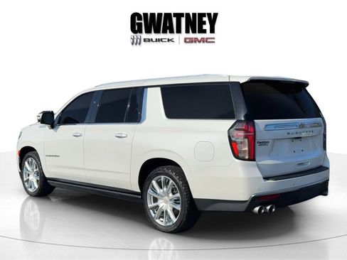 Used 2021 Chevrolet Suburban High Country image 4