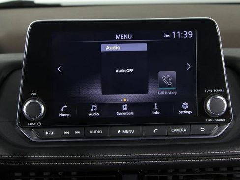 Certified 2022 Nissan Rogue SV image 6