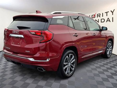 Used 2019 GMC Terrain Denali w/ Driver Alert Package II image 4