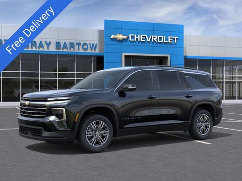 New 2026 Chevrolet Traverse LT FWD image 2