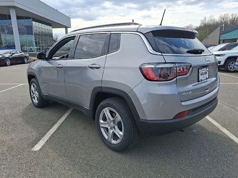 Used 2023 Jeep Compass Latitude image 22