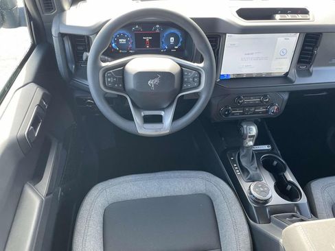 New 2025 Ford Bronco 4-Door image 19