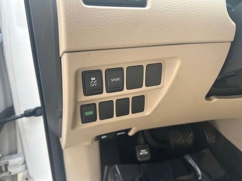 Used 2016 Nissan Rogue S w/ Appearance Package image 15