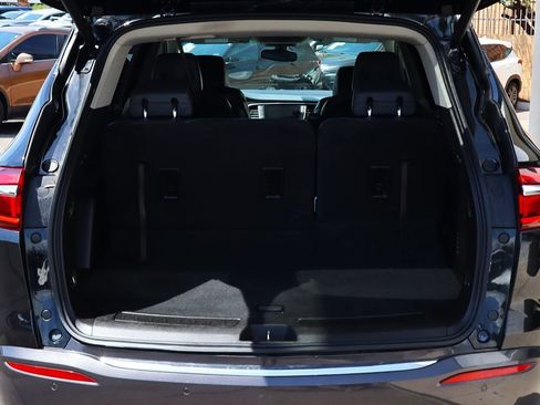 Used 2018 Buick Enclave Essence w/ Trailering Package FWD image 23