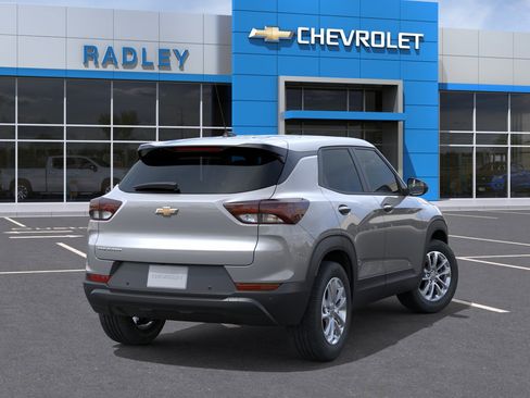New 2026 Chevrolet TrailBlazer LS w/ LS Convenience Package FWD image 4