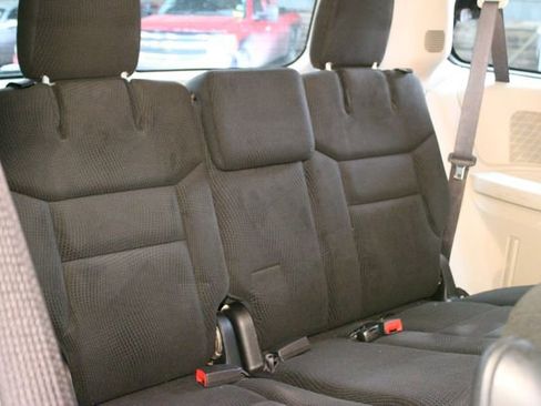 Used 2017 Dodge Grand Caravan SE w/ Power Window Group FWD image 14