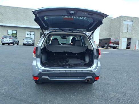 Used 2021 Subaru Forester Limited w/ Popular Package #3 AWD/4WD image 16