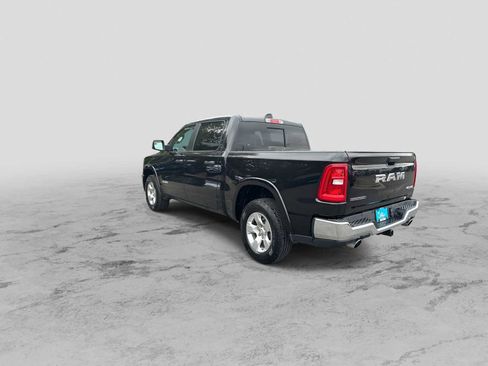 Certified 2025 RAM 1500 Big Horn AWD/4WD image 6