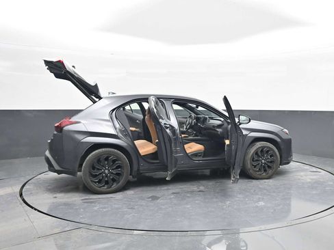 Used 2024 Lexus UX 250h AWD w/ Premium Package image 43