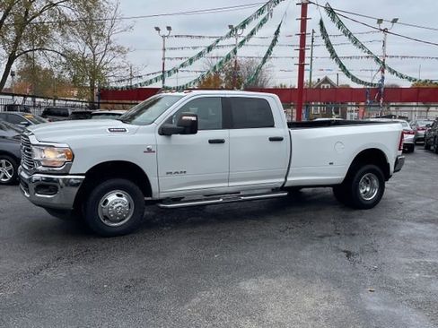 Used 2024 RAM 3500 Big Horn image 18