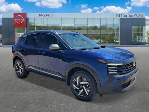 New 2026 Nissan Kicks SV FWD image 2