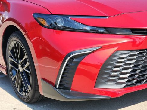 New 2026 Toyota Camry SE FWD image 7