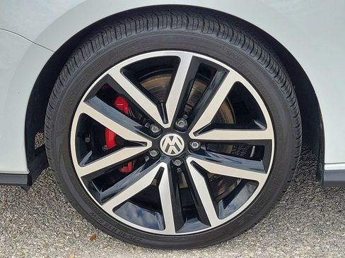 Used 2018 Volkswagen Jetta GLI image 17