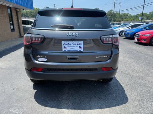 Used 2018 Jeep Compass Limited w/ Navigation Group AWD/4WD image 6