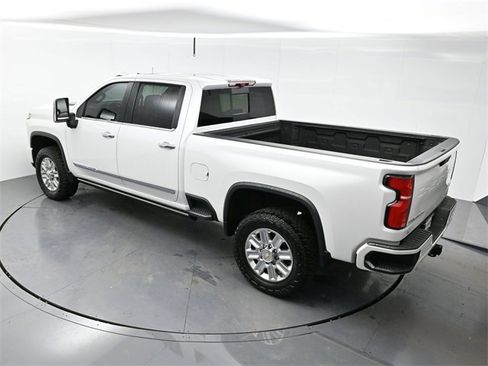 Used 2024 Chevrolet Silverado 2500 High Country w/ High Country Premium Package image 38