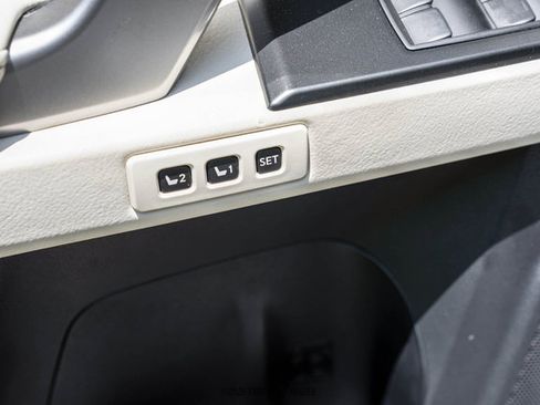 Used 2023 Lexus GX 460 Luxury w/ Sport Design Package AWD/4WD image 34