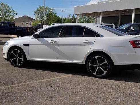 Used 2014 Ford Taurus SHO w/ Equipment Group 401A AWD/4WD image 22