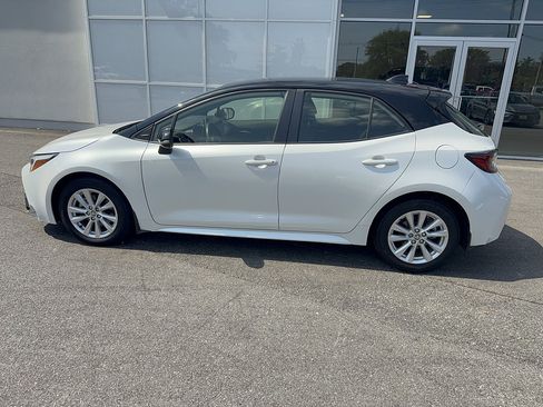 Certified 2024 Toyota Corolla SE FWD image 10
