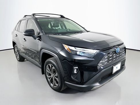 Used 2024 Toyota RAV4 Limited AWD/4WD image 3