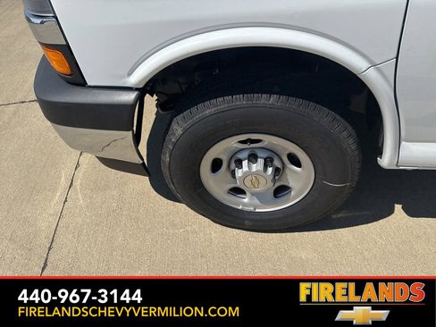 New 2025 Chevrolet Express 2500 w/ Driver Convenience Package image 39