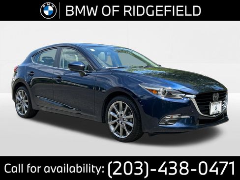 Used 2018 MAZDA MAZDA3 Grand Touring w/ Premium Equipment Package FWD image 1