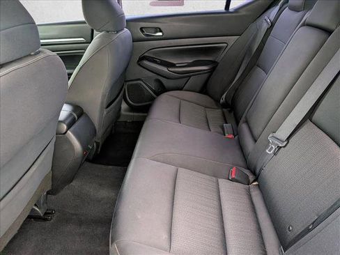 Used 2021 Nissan Altima 2.5 SV image 16