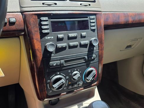 Used 2005 Chevrolet Cobalt LT FWD image 32