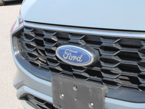 Used 2024 Ford Escape ST-Line w/ Tech Pack #1 image 4