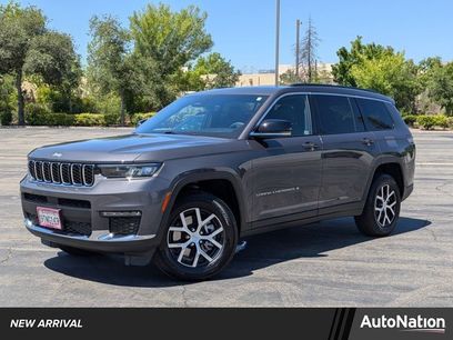 Used 2025 Jeep Grand Cherokee L Limited