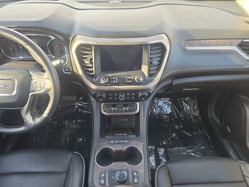 Used 2021 GMC Acadia Denali w/ Denali Ultimate Package image 12